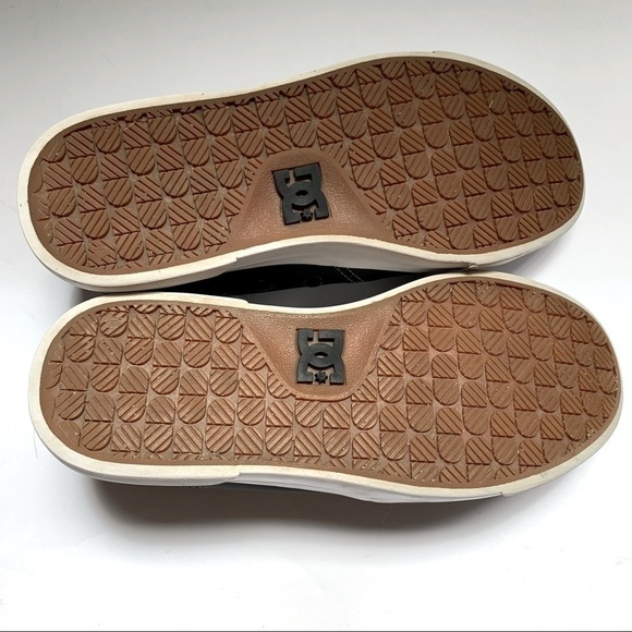 COPY - DC Danni SE skateboard sneaker in Black Leather Size 6 - Picture 7 of 8